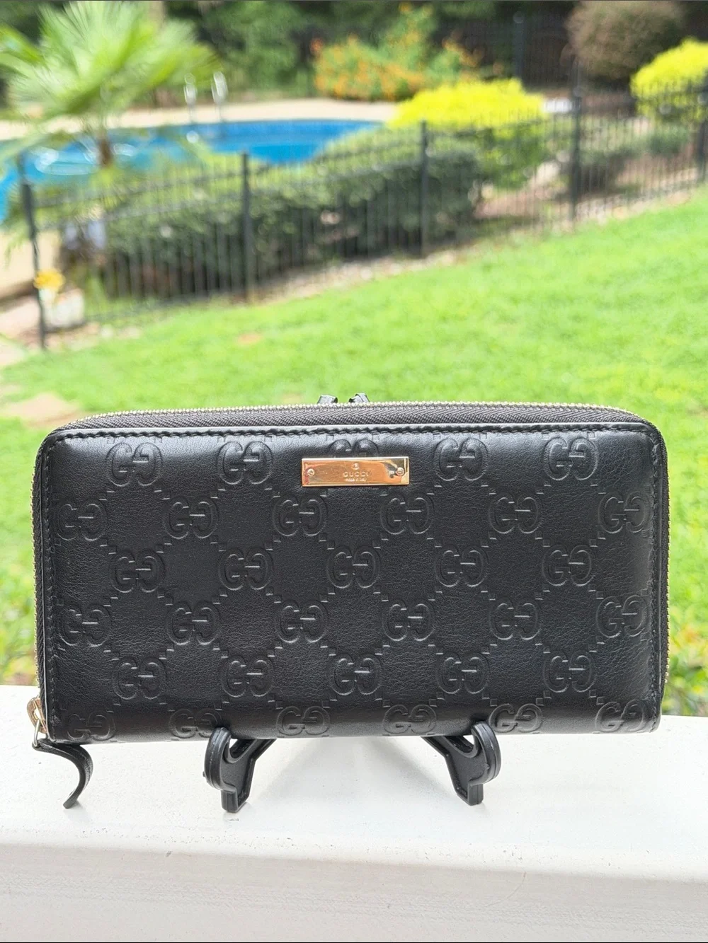 Gucci Black Embossed GG Leather Zip Wallet with Gold Plaque BEAUTIFUL